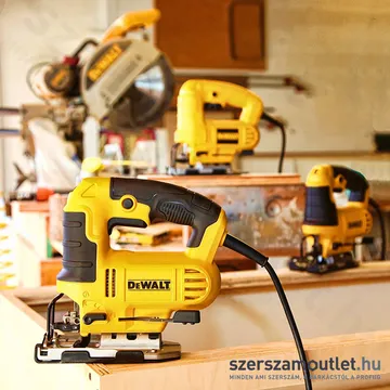 DEWALT DWE349-QS Szúrófűrész (650W/85mm)