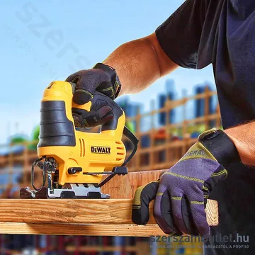 DEWALT DWE349-QS Szúrófűrész (650W/85mm)