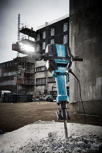 MAKITA HM1812 Bontókalapács (2000W/72,8J)