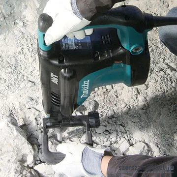 MAKITA HM1213C Vésőkalapács kofferben (1510W/18,6J)