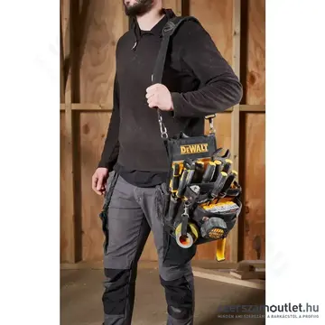 DEWALT DWST83541-1 TSTAK Szerszámos oldaltáska 240x380x240mm