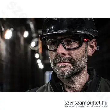 MILWAUKEE Performance védőszemüveg, víztiszta - fényre sötétedő (4932498367)