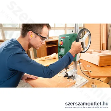 BOSCH PBD 40 Oszlopos fúrógép 710W