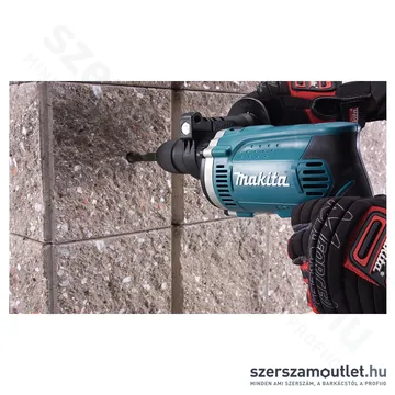 MAKITA HP1631K Ütvefúró kofferben (710W)