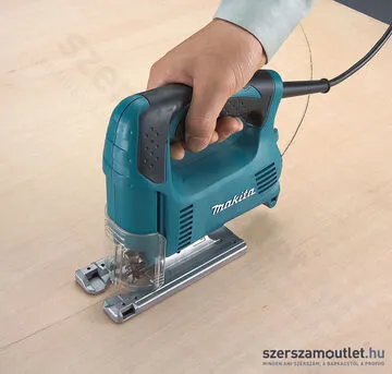 MAKITA 4326 Szúrófűrész (450W/65mm)