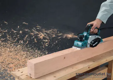MAKITA KP0800 Gyalu (620W/82mm)