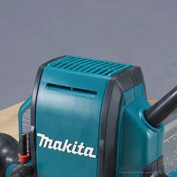 MAKITA RP0900 Felsőmaró (900W/6-8mm)