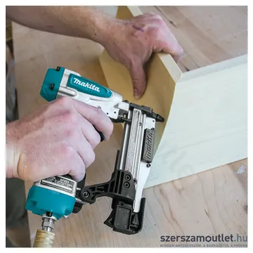 MAKITA AF353 Levegős tűszegező (15-35mm 23GA)